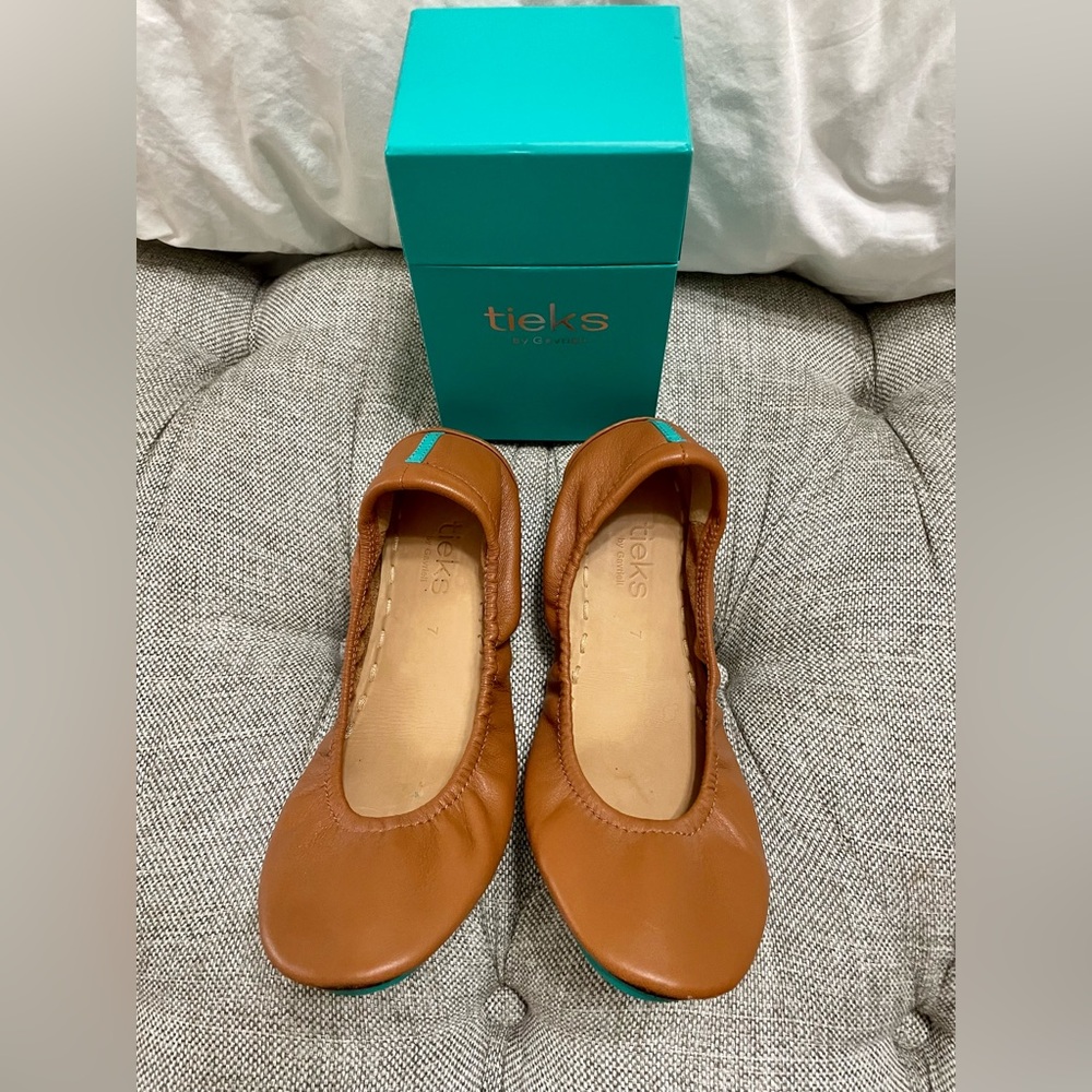 Tieks Chestnut 7